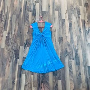 Super Cute Summer Dress! XS But fits like a S!